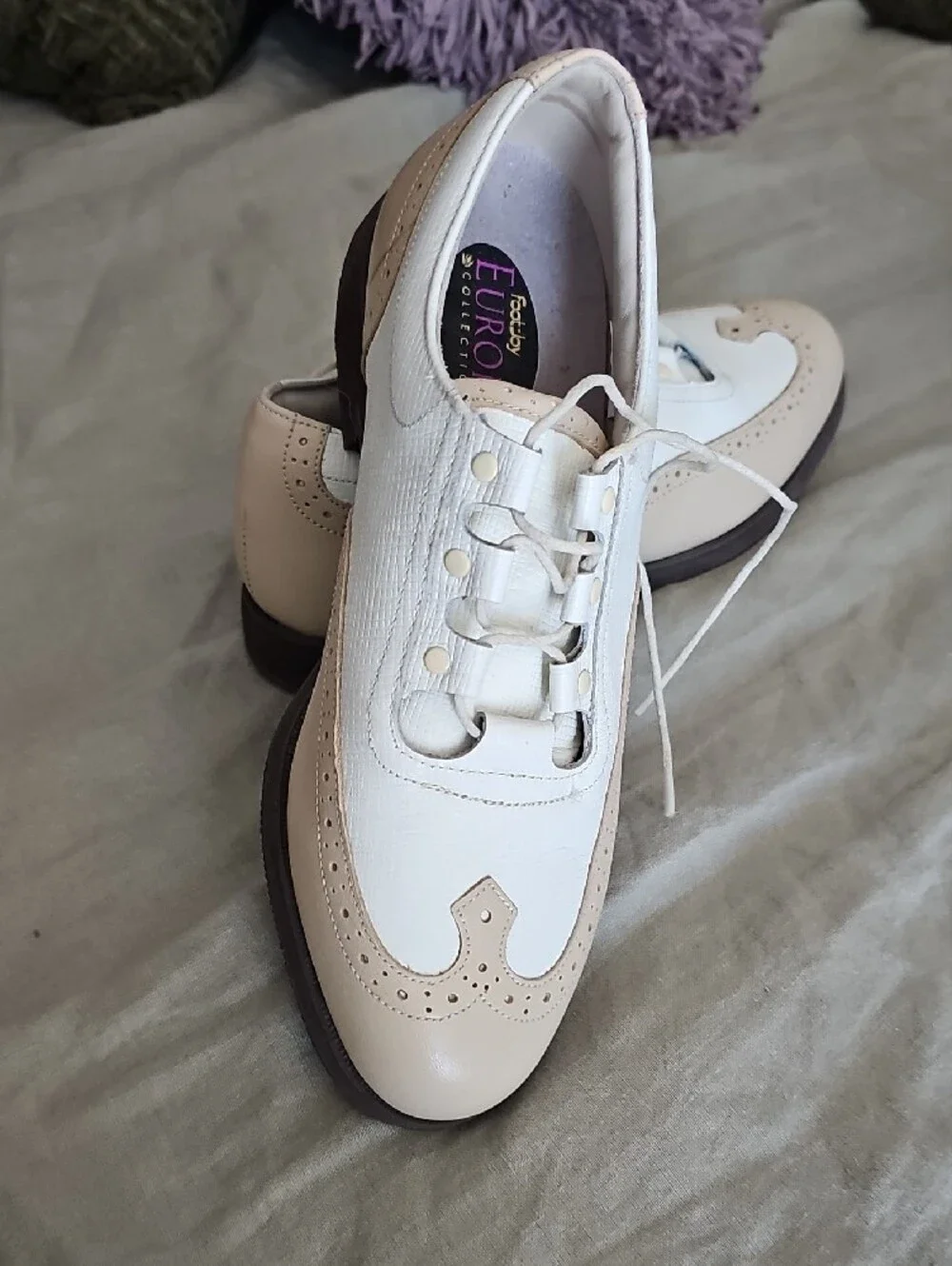 FootJoy Women's White and Beige Golf Oxfords